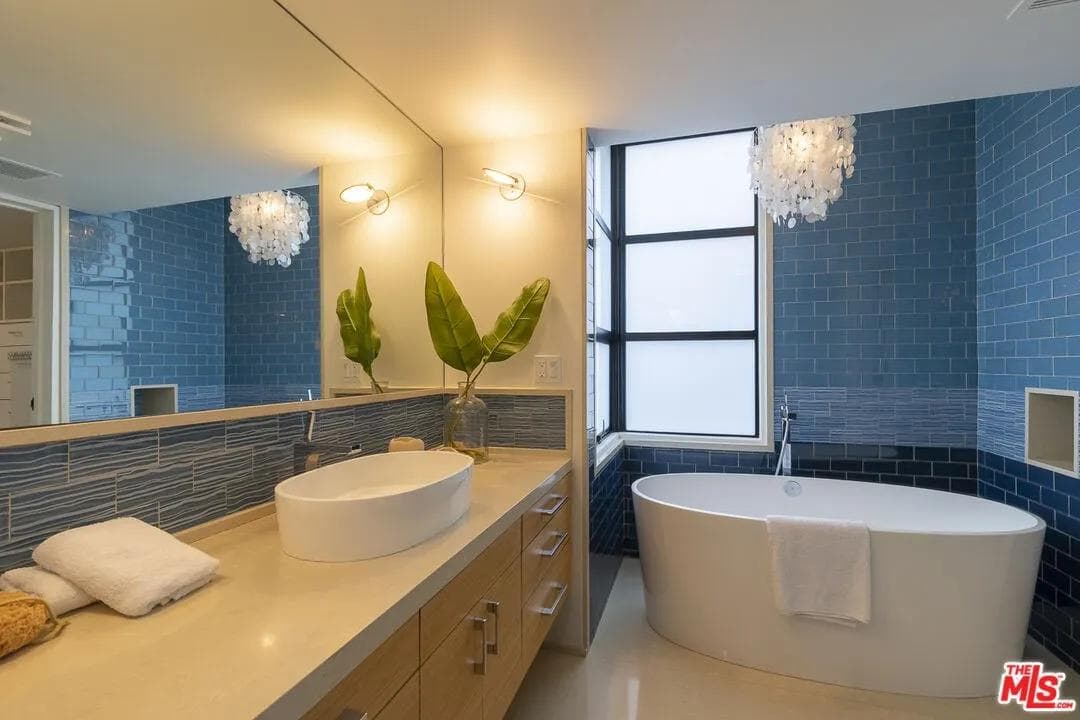 Venice Beach House kitchen